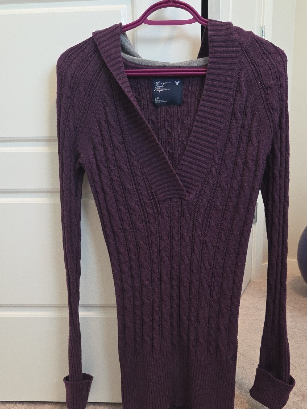 American Eagle Outfitters Cable Knit V-Neck Sweater - Plum